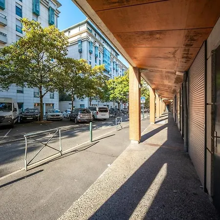 With Parking Апартаменты Тулуза